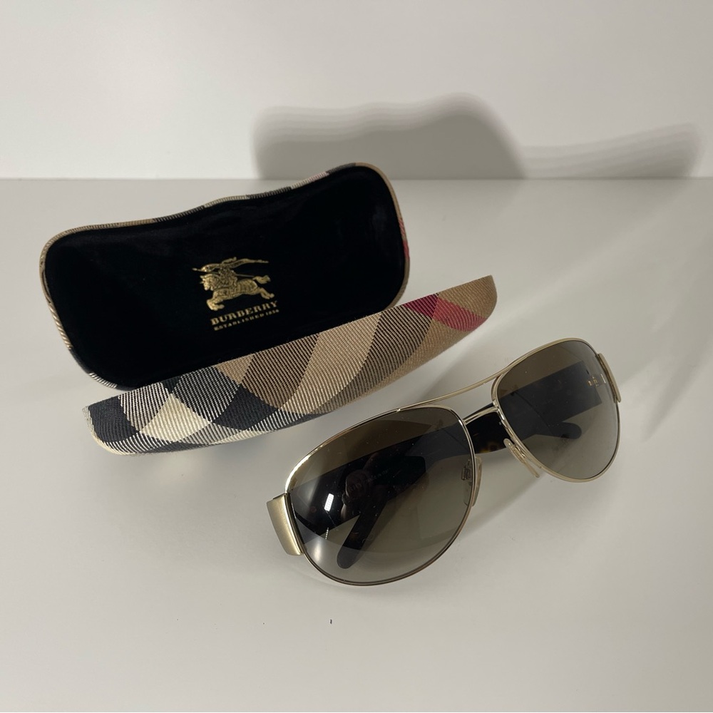 Burberry Mob-Wife Sunglasses